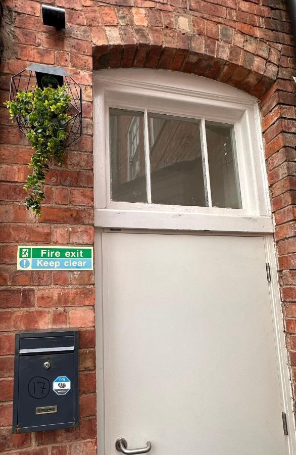 Bee Accommodations Backways Leicester Exterior foto